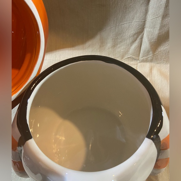 “Pumpkin Carver” gnome canister - Picture 5 of 5